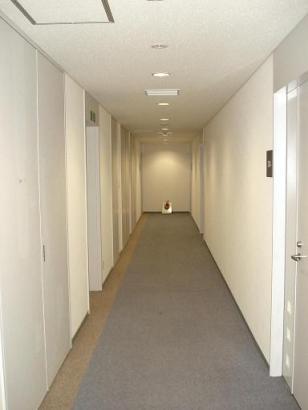 天王洲創業支援センターの内部廊下の写真